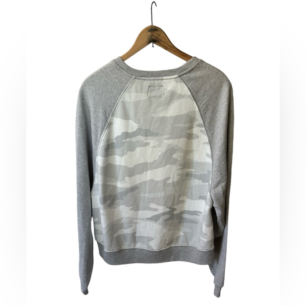 American Eagle Outfitters | Women’s grey/white camo crewneck sweatshirt, size L - Picture 4 of 14
